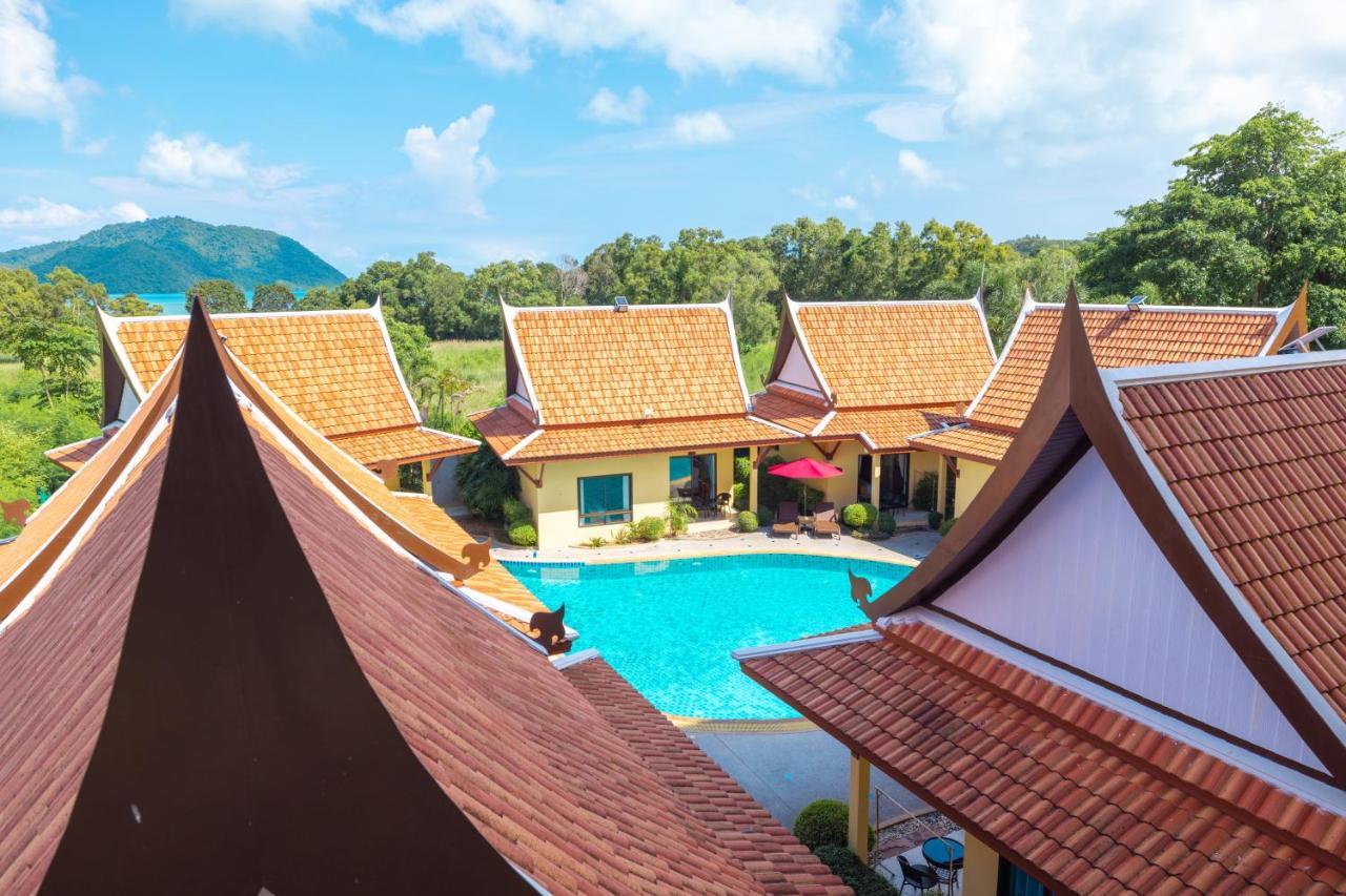 Phuket Kana International Hotel普吉岛卡娜国际酒店 Rawai Zewnętrze zdjęcie